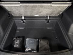 Fahrzeugabbildung BMW 218i Active Tourer M Sport -- Pano/HeadUp/19LM