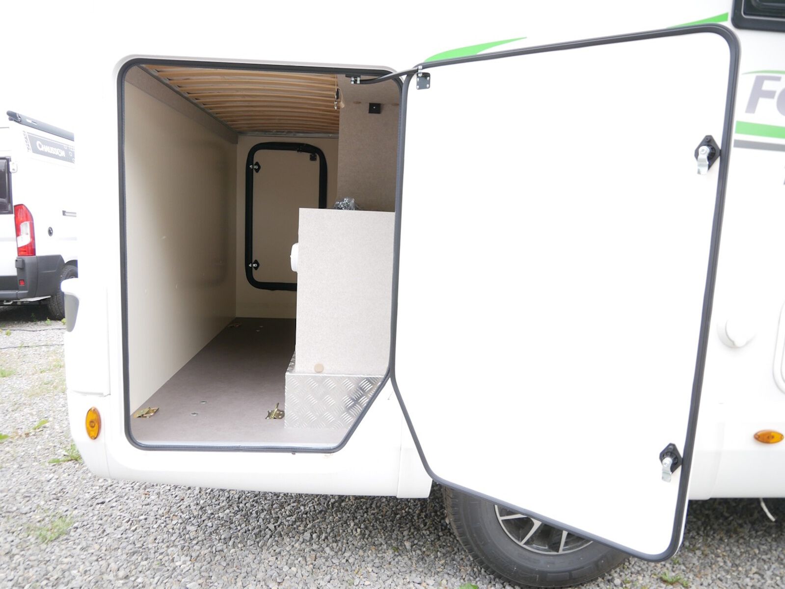 Fahrzeugabbildung Forster T FT599HB 10380,- EUR Sondernachlass