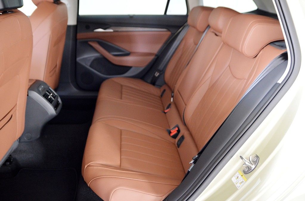 Skoda Superb - Bild 10