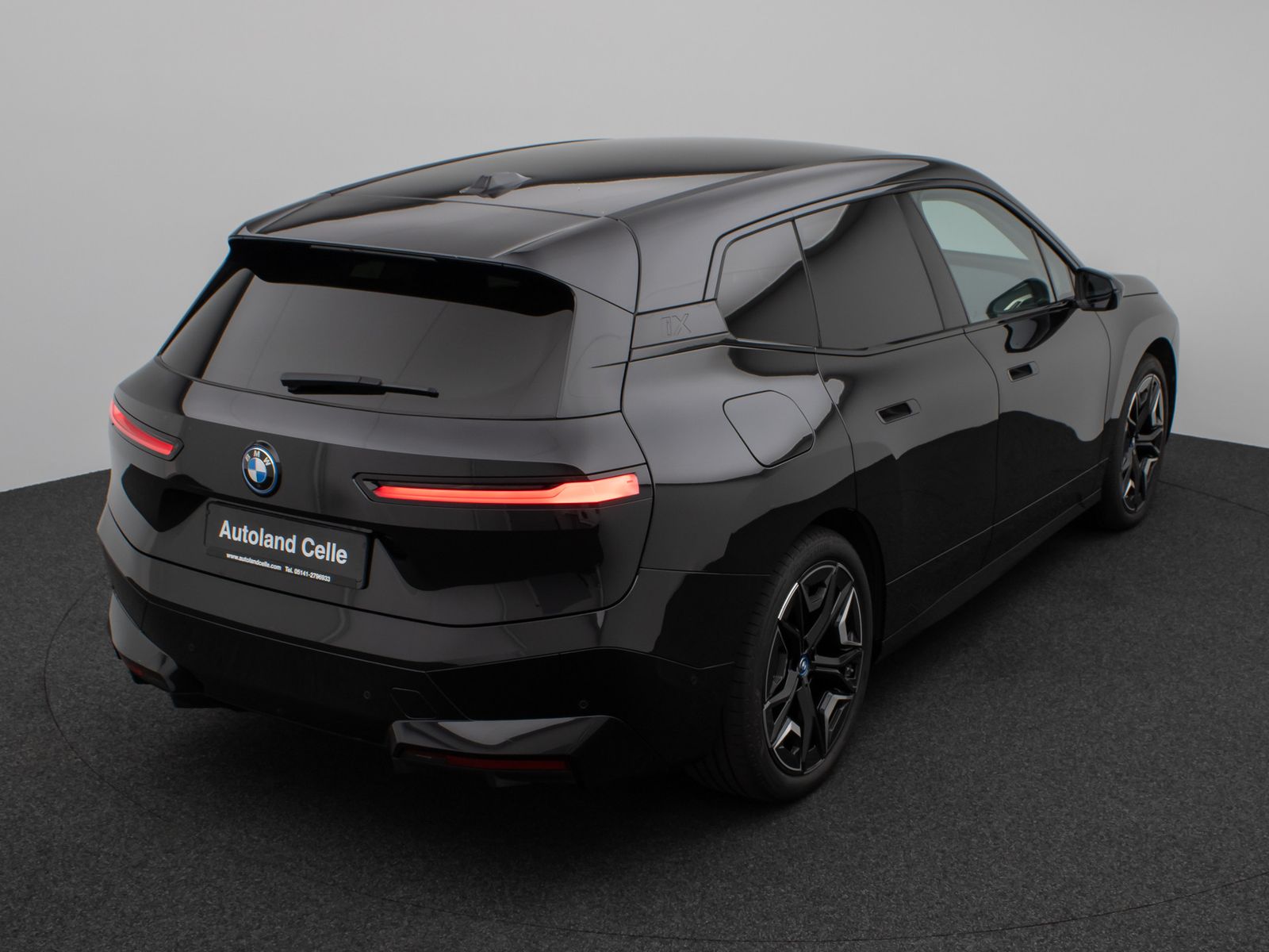 Fahrzeugabbildung BMW iX xD40 Kamera DAB H/K ACC Komfort Sport 22Zoll