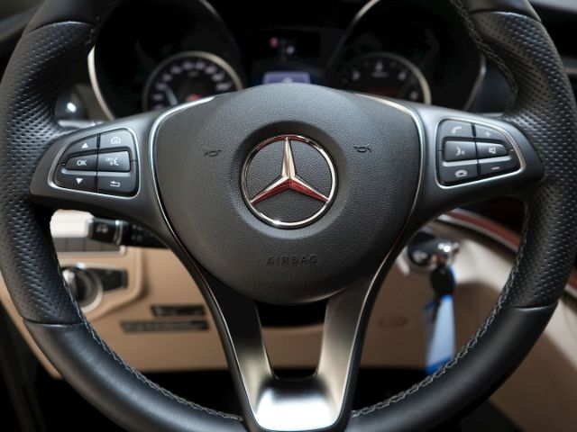 V 220 d MARCO POLO AT+AHK+NAVI+SITZHEIZUNG+SCHIE