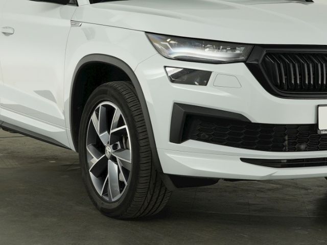 Kodiaq SPORTLINE TDI DSG+AHK+LED MATRIX+NAVI+RÜC