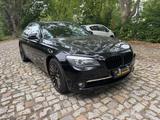 BMW 740 7 740 i-Schiebedach-Xenon-Softclose - BMW 740 mit Benzin-Antrieb: Limousine