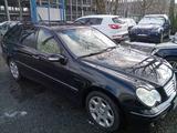 Mercedes-Benz Mercedes 230 C - Mercedes-Benz 230 Gebrauchtwagen in Berlin