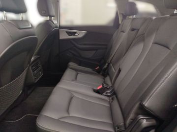 Audi Q7 - 10