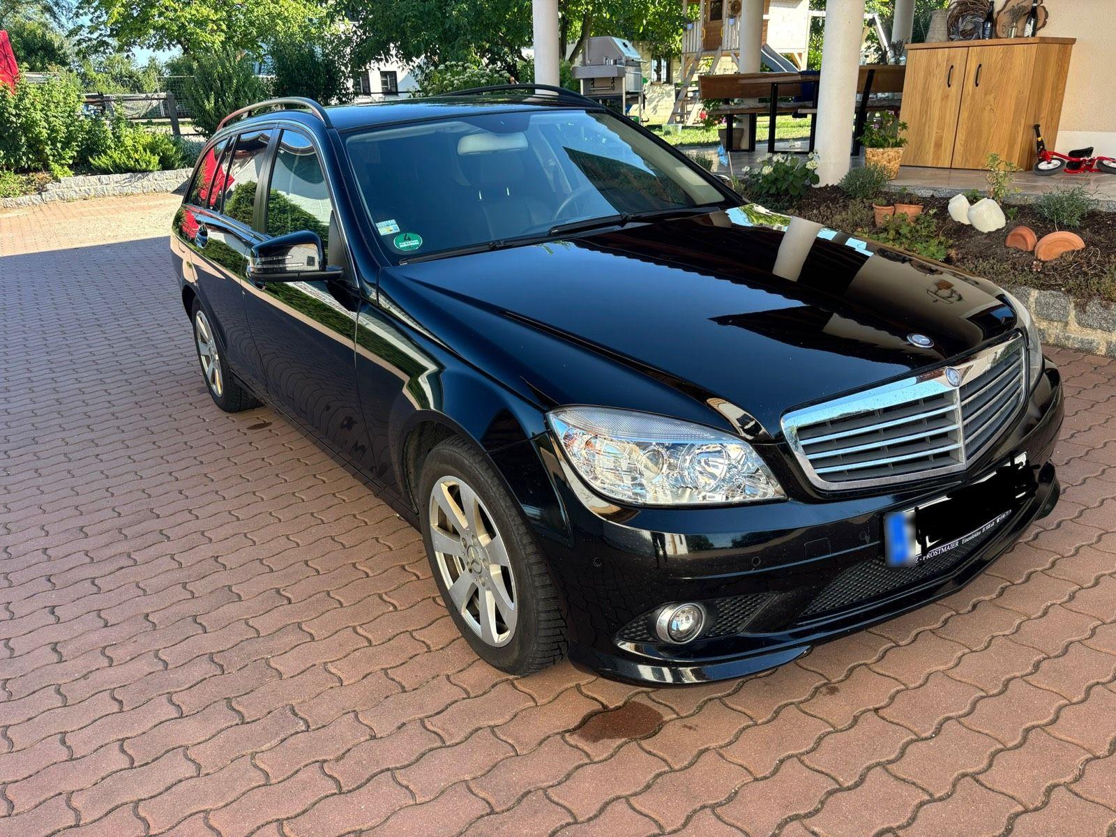 Mercedes-Benz C220 2008 — rear view