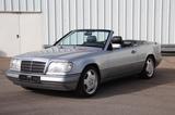Mercedes-Benz 124er CABRIO*WINDSCHOTT*FINAL EDITION - Mercedes-Benz E 220 mit Benzin-Antrieb: Cabrio