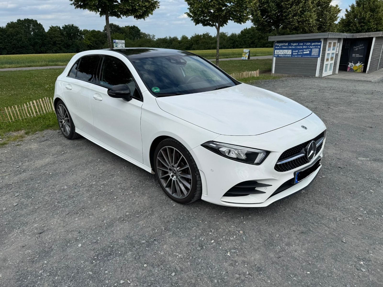 MERCEDES-BENZ A250 AMG-Line (W177) Neuer Motor, 8-Fach Reifen