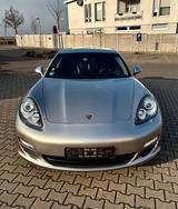 Porsche Panamera S 4,8L V8 - Porsche Panamera aus 2010: 4s