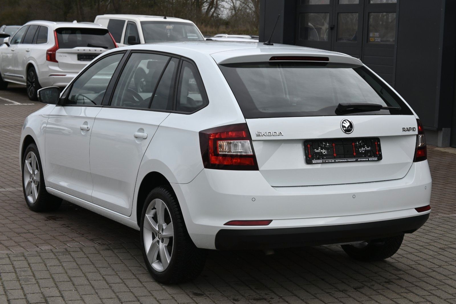 Fahrzeugabbildung SKODA Rapid Spaceback Cool Edition 1.0 TSI