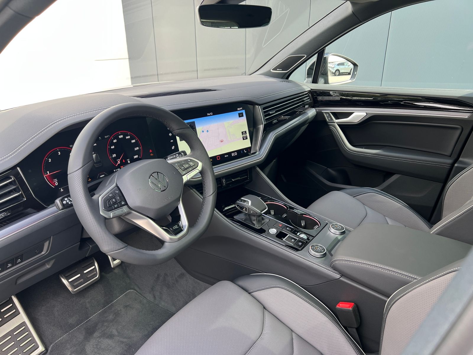 Fahrzeugabbildung Volkswagen Touareg  R-Line 3.0 TDI V6 DSG 4MOTION *Leder, A