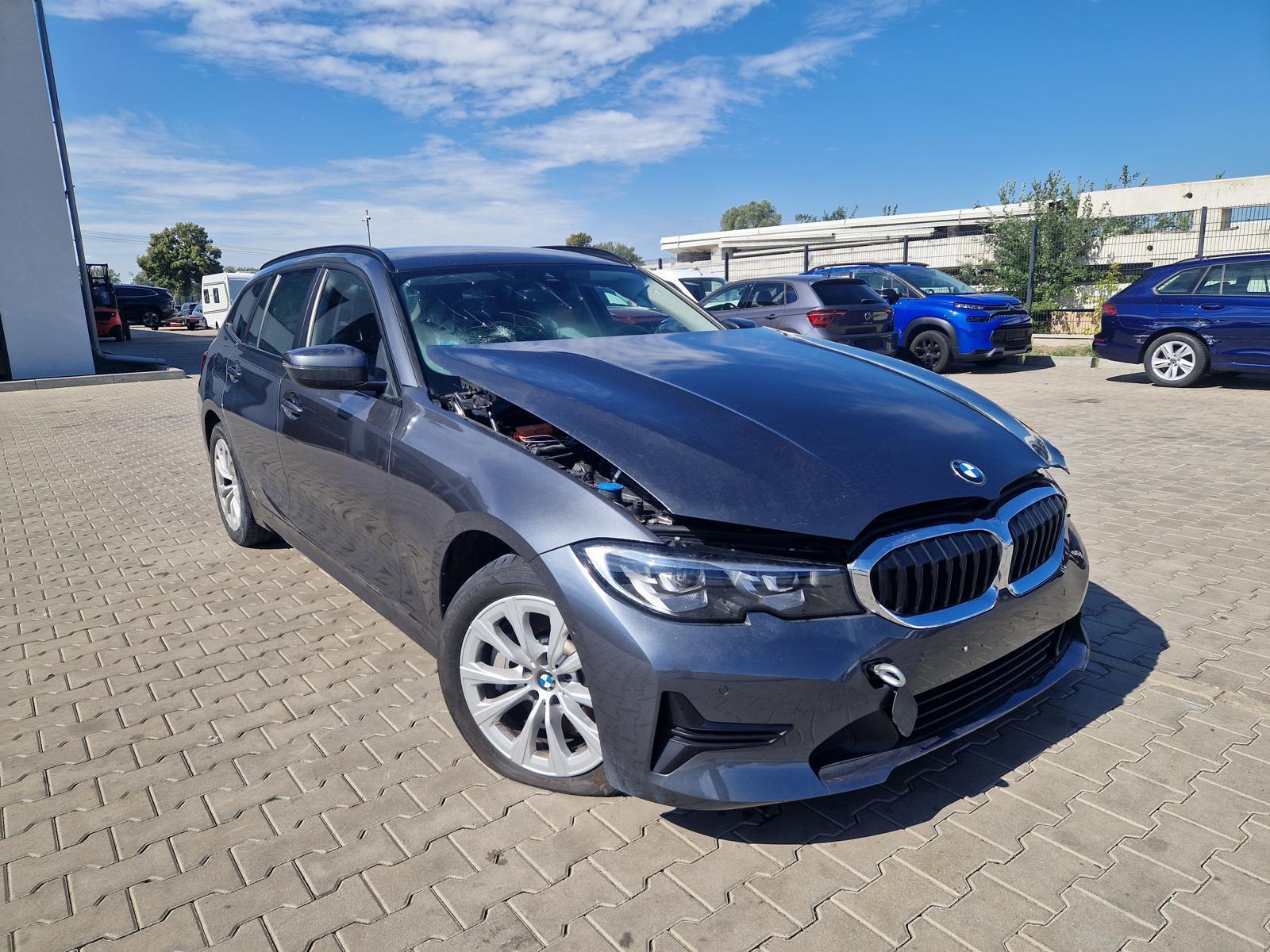 BMW 3 Touring 330 e xDrive Advantage