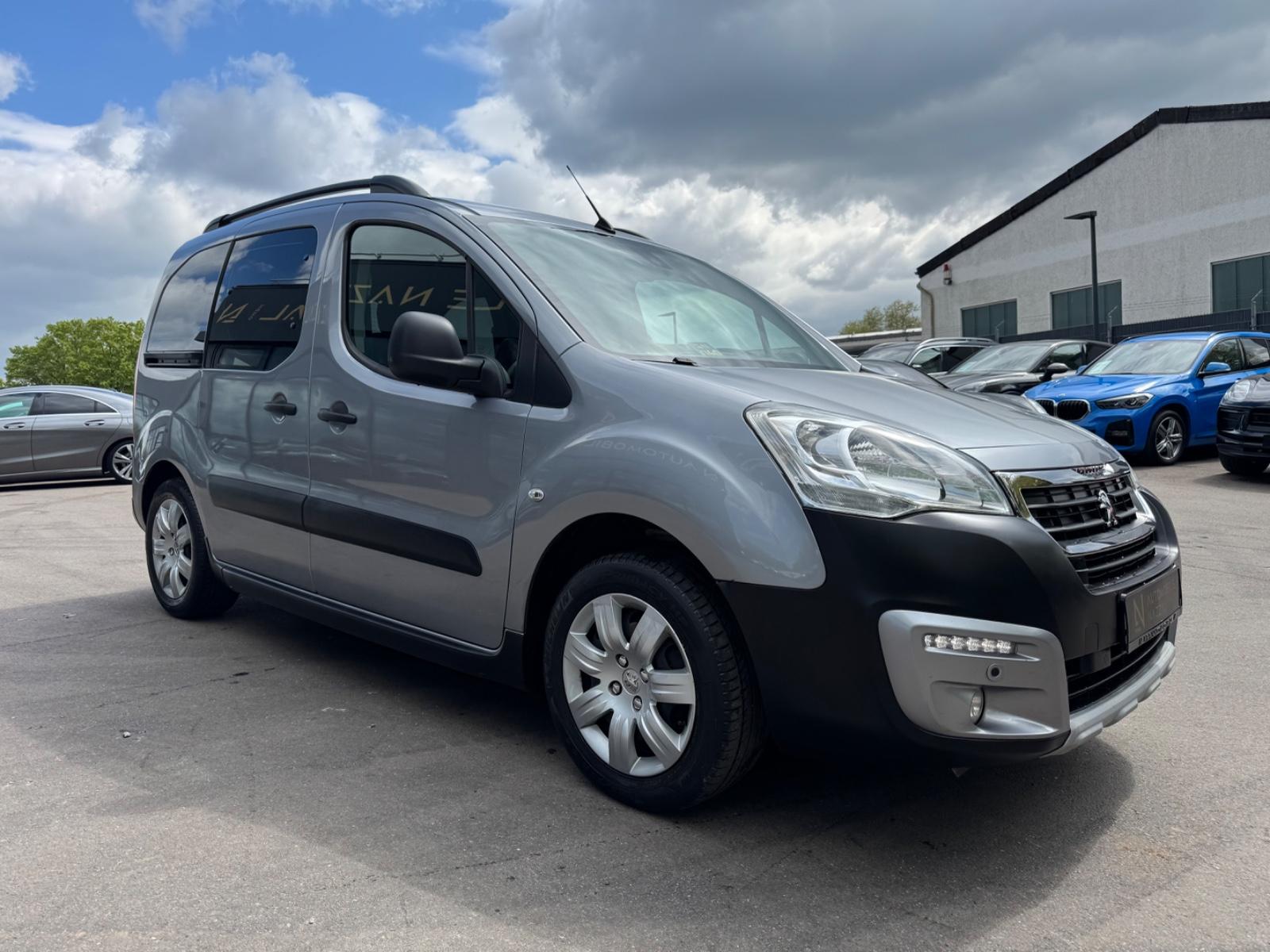 Peugeot PARTNER TEEPEE*NAVI*KLIMA*AHK*R-KAMERA*EURO 6*