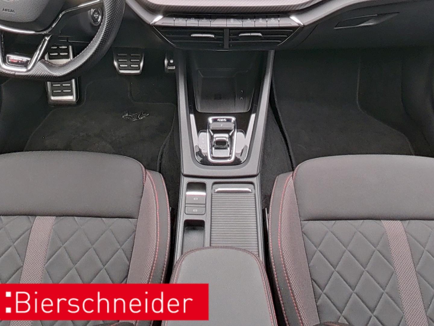 Skoda Octavia Combi 2.0 TDI DSG 4x4 RS MATRIX NAVI AHK