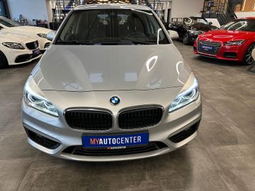 BMW 218 d Active Tourer*Klima*AHK*LED*Navi*Bluetooth
