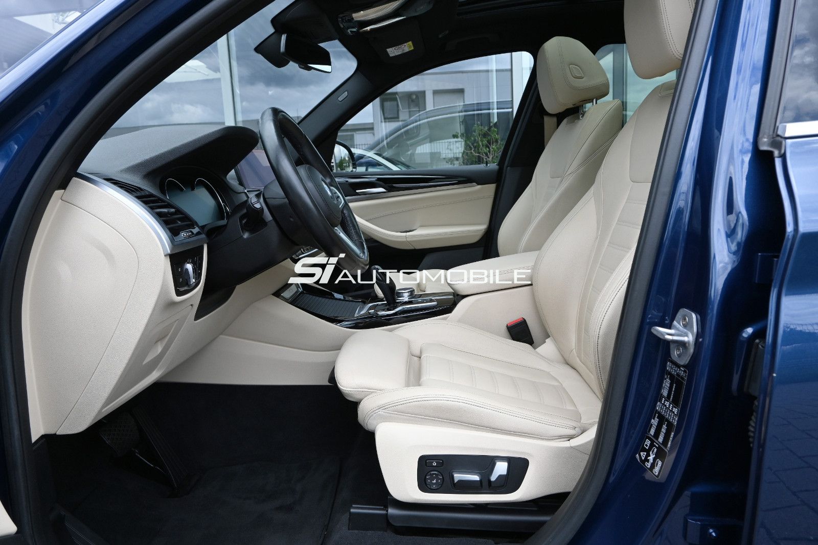 Fahrzeugabbildung BMW X3 xDr.30d °ACC°AHK°HUD°MEMO°PANO°STANDHZG°360°