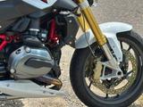 BMW Rot / weisse R 1200 R - BMW AUTOMATIK