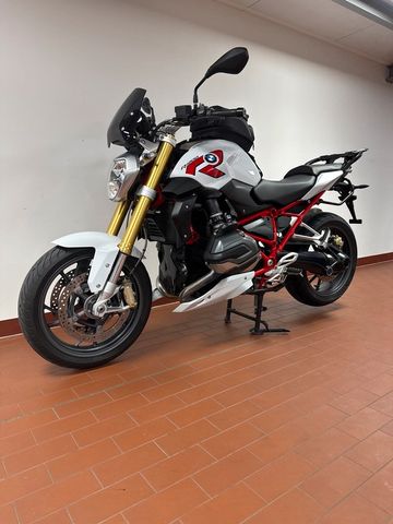 BMW R 1200 R  (R12W) 