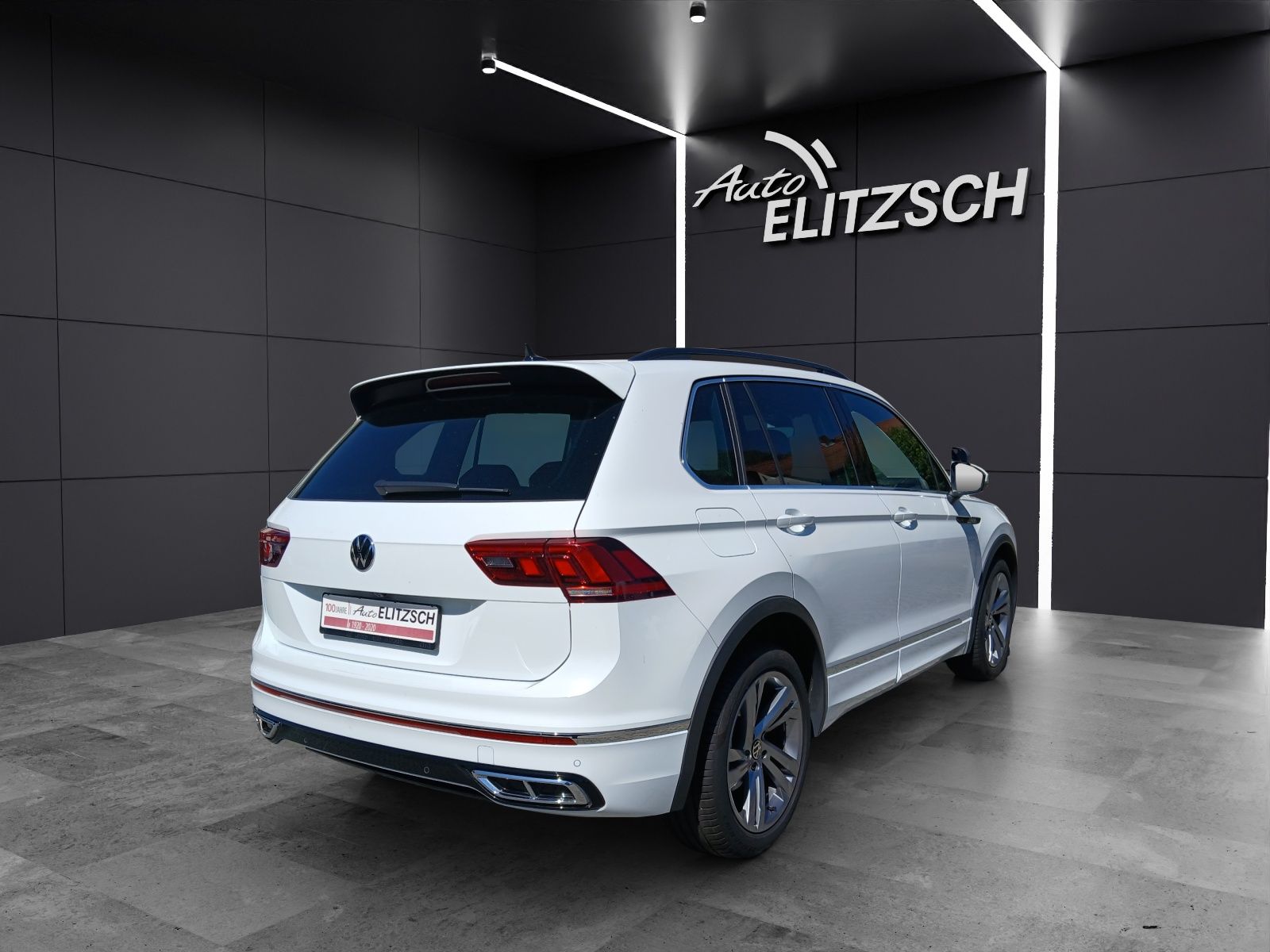 Fahrzeugabbildung Volkswagen Tiguan TDI R-Line FAHRSCHULE