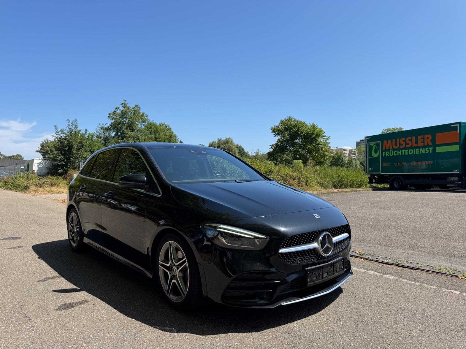 Mercedes-Benz B 200 B -Klasse B 200 d AMG-line