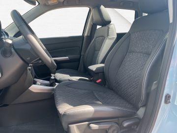 Fotografie des Suzuki Vitara 1.4 Comfort+ Kamera PANO ACC LED Sitzh.