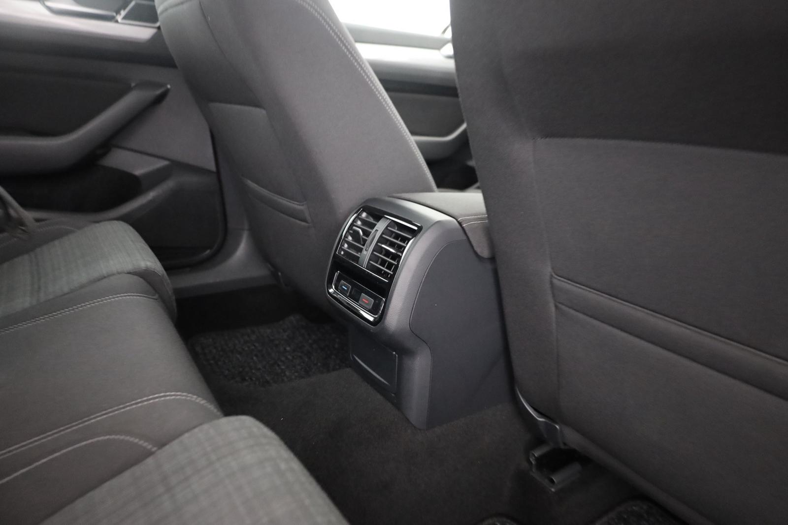 Volkswagen Passat 2.0 TDI DSG Business LED Navi ACC, миниатюра 21