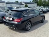 Mercedes-Benz CLA 180 Shooting Brake LED*TEMP*KLIMA*NAVI*PDC - Mercedes-Benz CLA 180 Shooting Brake mit Benzin-Antrieb: mit Navigationssystem