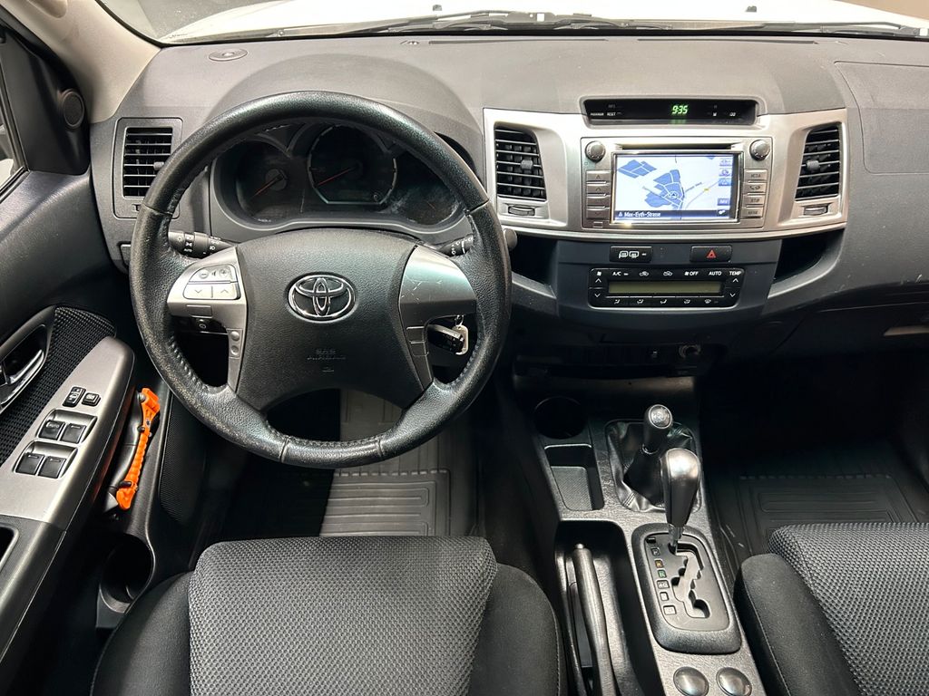 Toyota Hilux Double Cab 3.0 d 4x4 *AHK*DACHTRÄGER*NAVI*