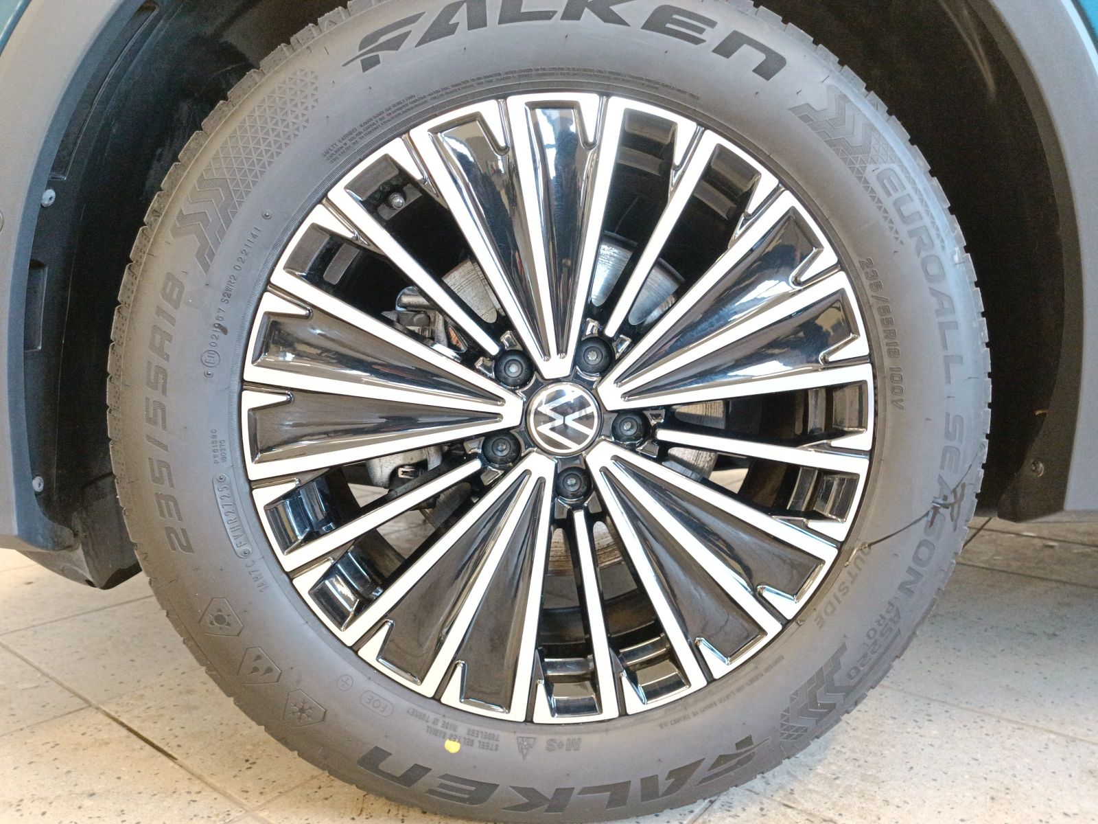 Volkswagen Tiguan - Bild 8