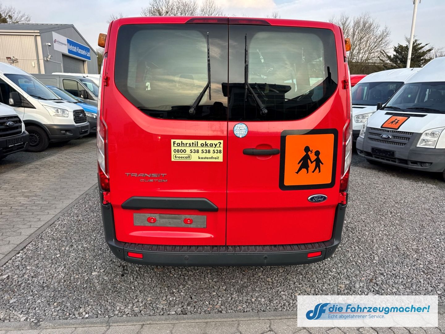 Fahrzeugabbildung Ford Transit Custom Kombi 300 L1 2.2 TDCi *1889 *EXPO