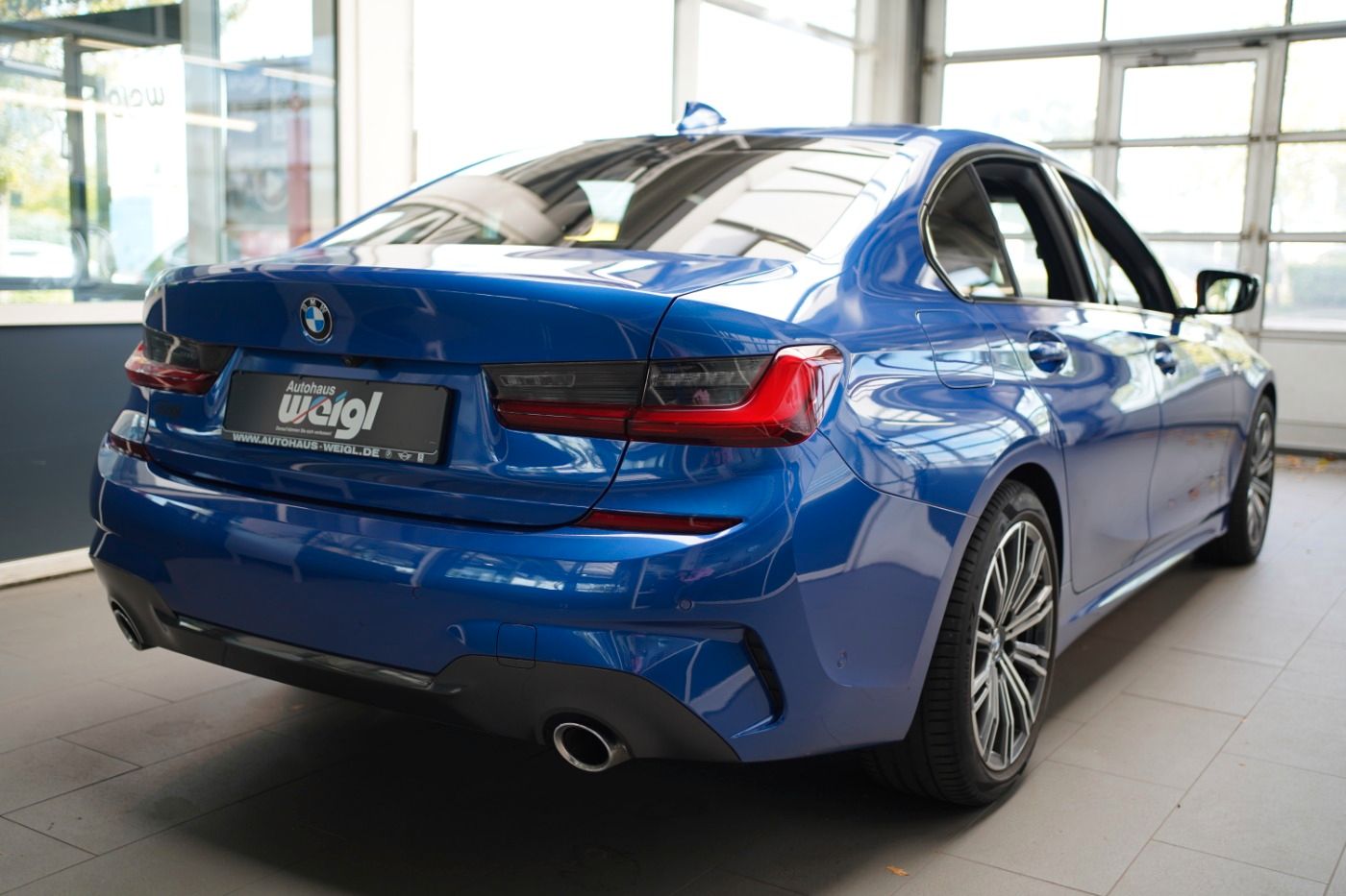 Fahrzeugabbildung BMW 320d xDrive M-Sport +LiCoPro+Parking Assistant+