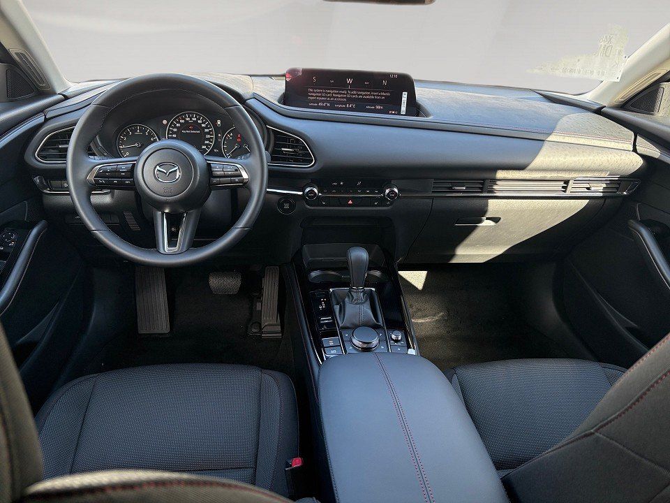 Fahrzeugabbildung Mazda CX-30 X 2.0i 186PS A/T Homura
