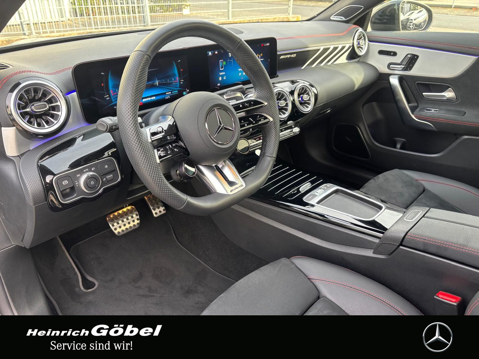 Fahrzeugabbildung Mercedes-Benz AMG CLA 35 4M PANO*BURMESTER*DISTRONIC*MEMORY*