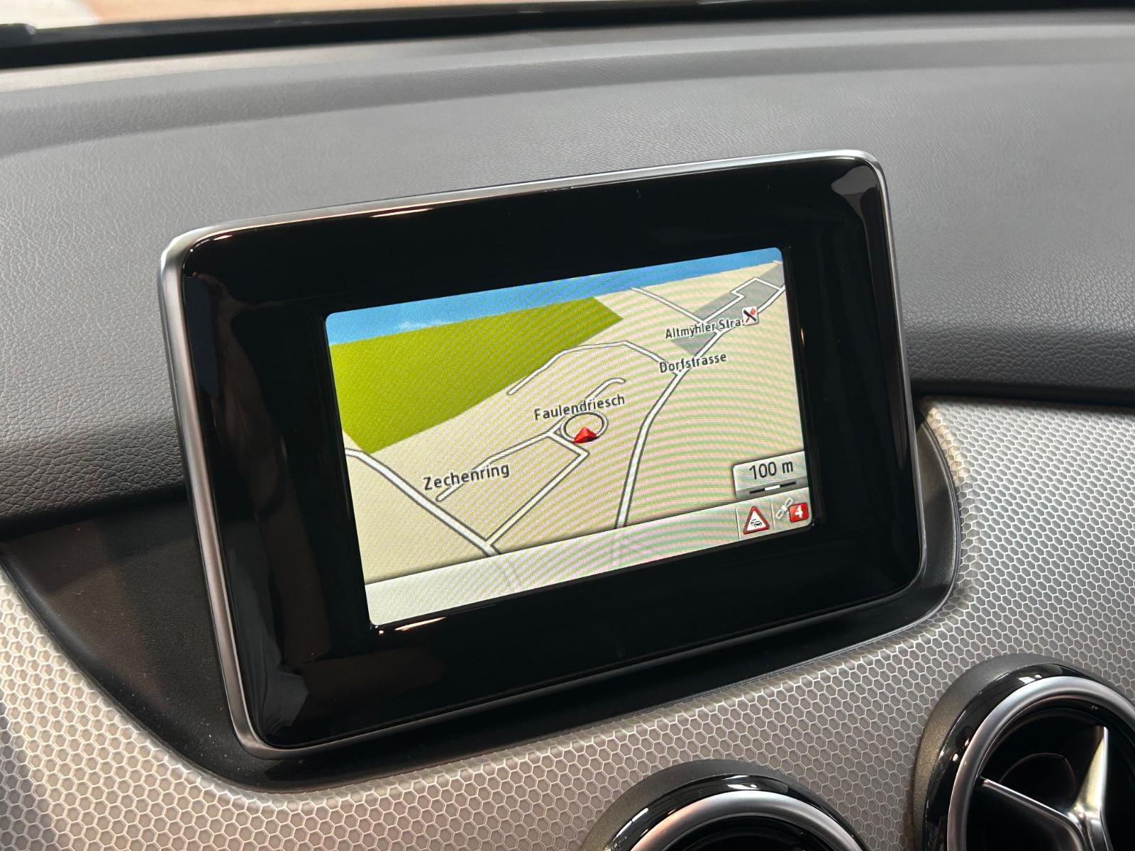 Mercedes-Benz B 180 AMG Line 2. Hand Navi Klima Teilleder USB