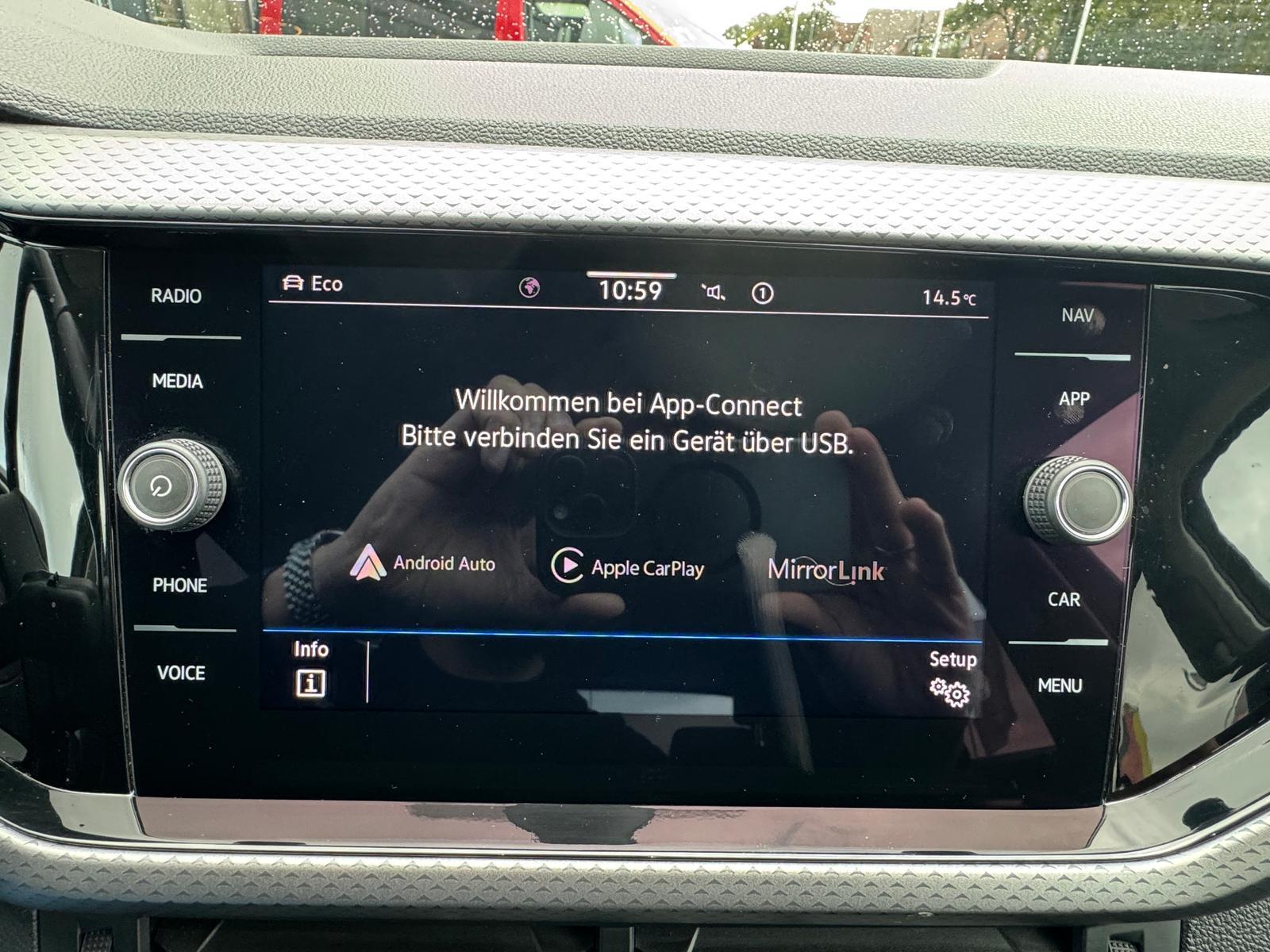 Volkswagen T-Cross 1.0 TSI DSG*R-LINE*LED*ACC*SHZ*CarPlay