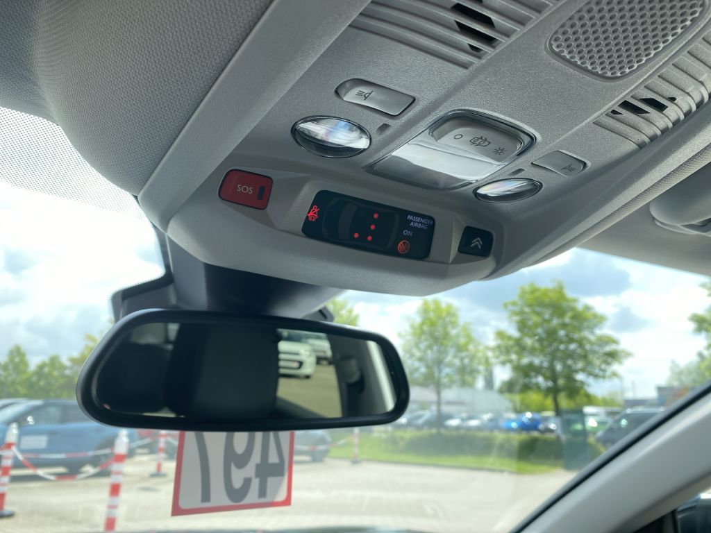Fahrzeugabbildung Citroën C5 Aircross Hybrid 145 Automatik MAX *Allwetter*