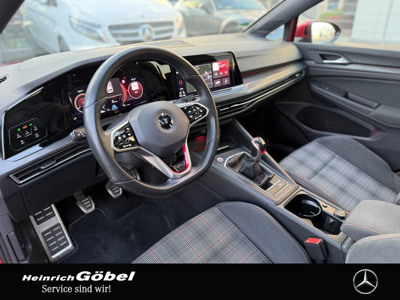 Fahrzeugabbildung Volkswagen GTI*VIII*2.0TSI*PANO*MATRIX*KEYLESS*AMBIENTE*NAV