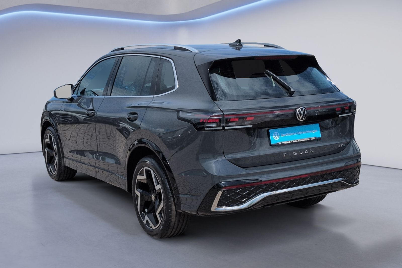Tiguan R-Line 1.5 eTSI DSG AHK+KAMERA+ACC+