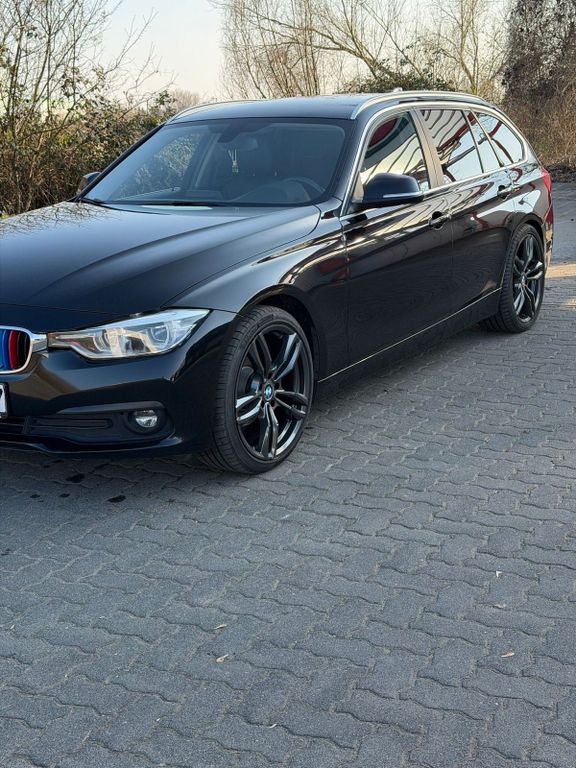 Image of BMW 320