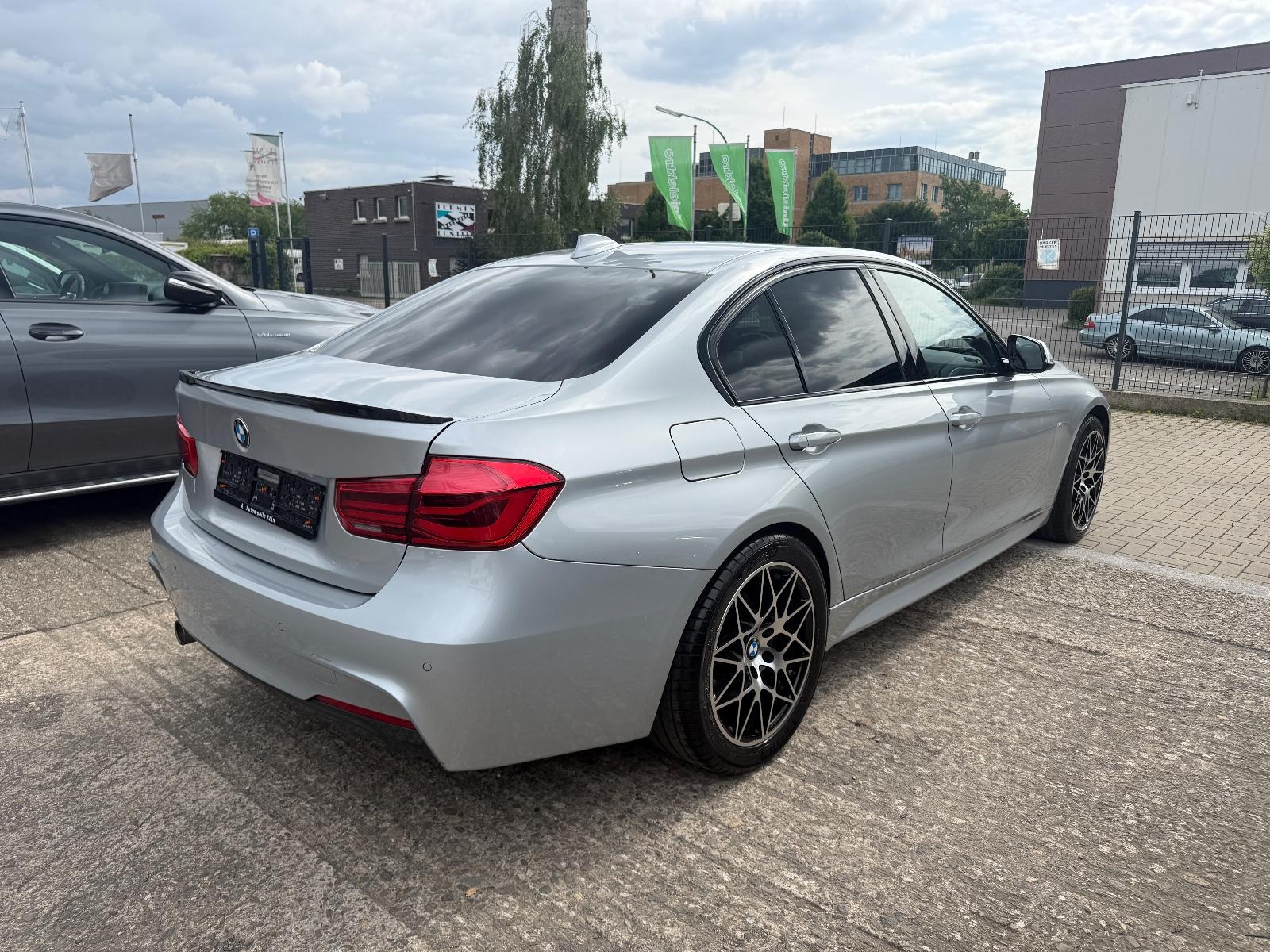 BMW 318i M Sport/LED/SHZ/Leder/Shadow Line