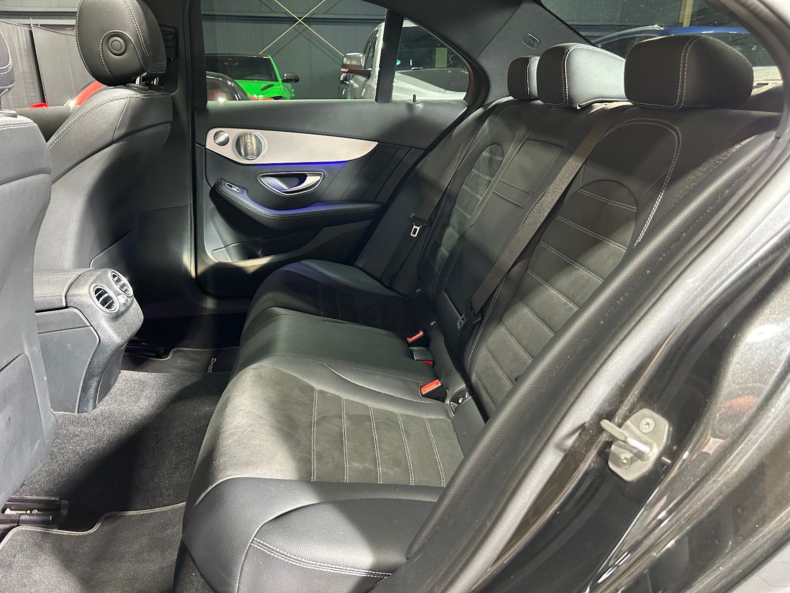 Fahrzeugabbildung Mercedes-Benz C 220 d/AMG-PAKET/PANO/ACC/360°/APPLE