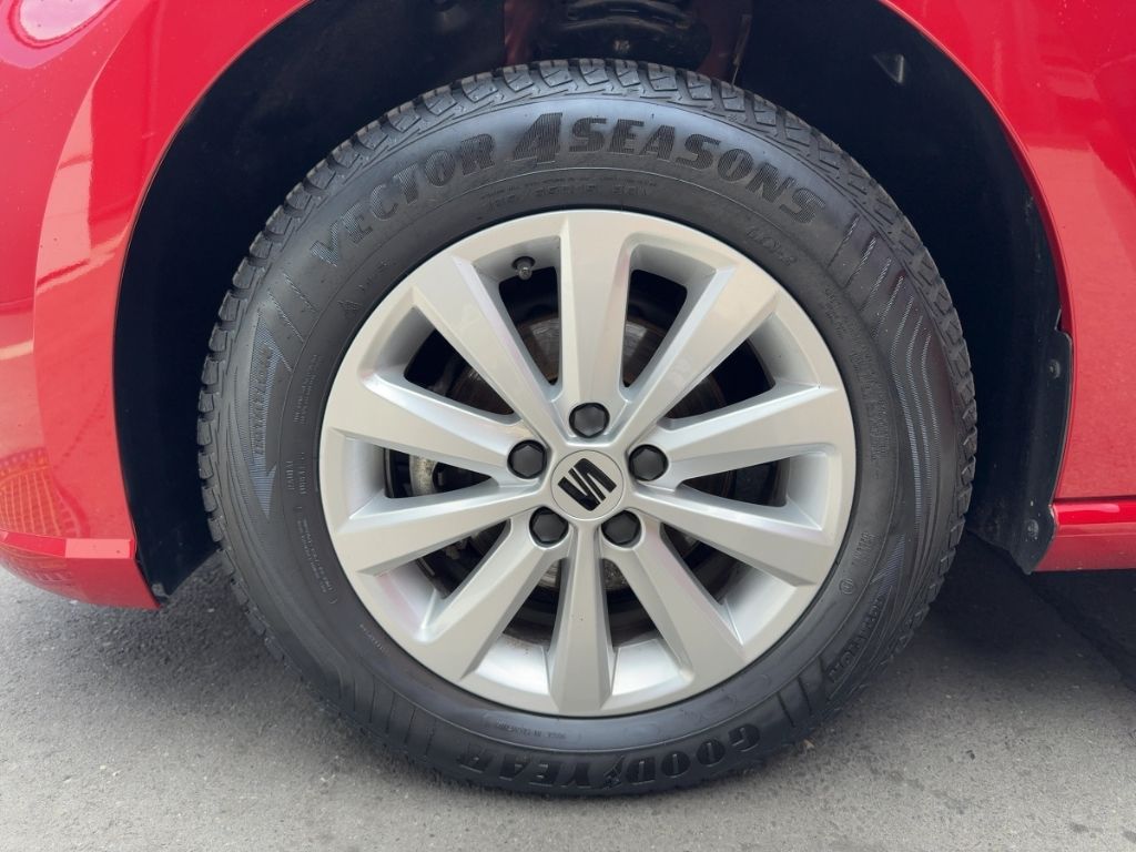 Fahrzeugabbildung SEAT Ibiza Road Edition  NAVI  CLIMATRONIC  ALLWETTER