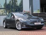 Tesla Model S Dual 75 kW Sportsitze Pano Autopilot - Tesla in Düsseldorf