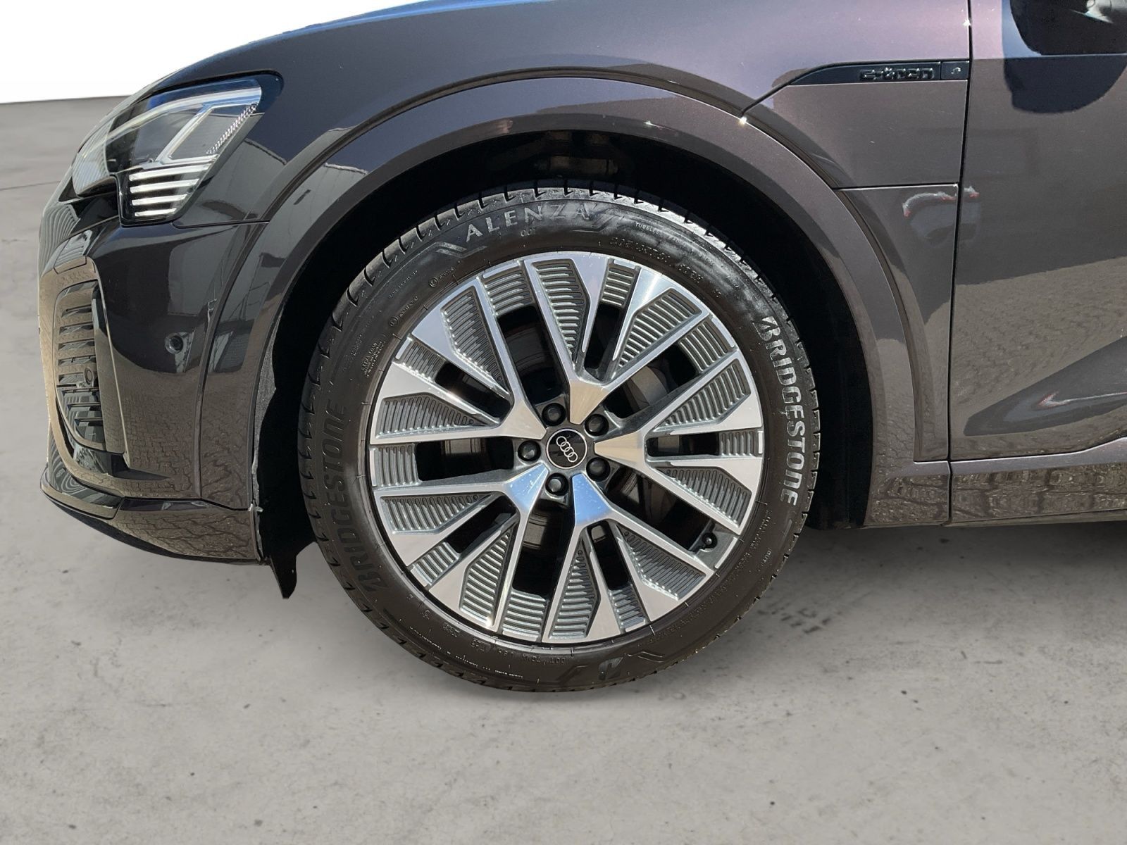 Audi Q8 e-tron - Bild 14