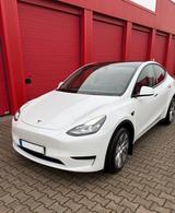Tesla Model Y Hinterradantrieb RWD RWD - Tesla Model Y in Duisburg