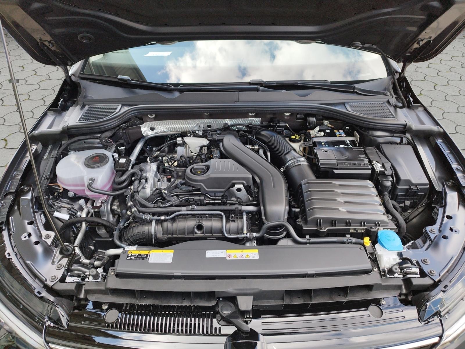 Volkswagen Golf VIII Goal 1.5 eTSI DSG 5JG/RFK/NAV, миниатюра 12