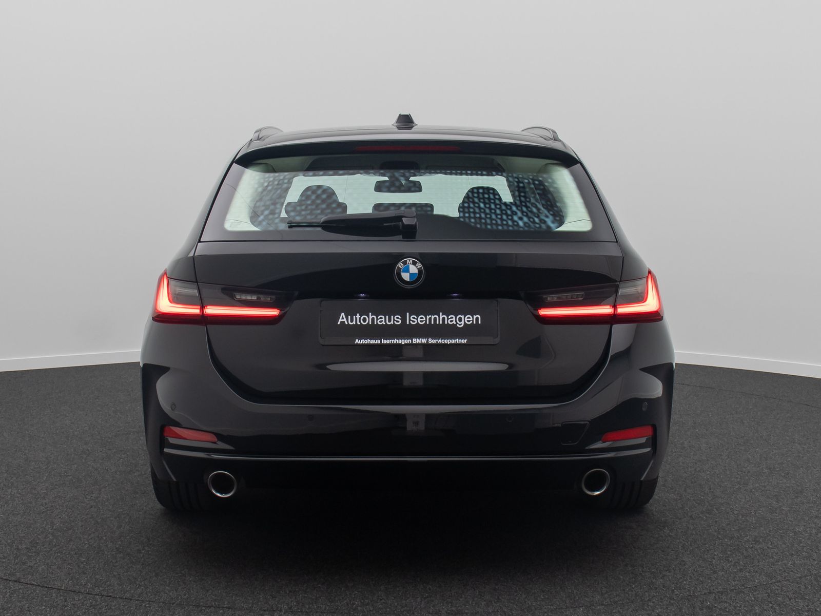 Fahrzeugabbildung BMW 318i GeschwindigReg DAB CockpitPlus PDC LED 17"