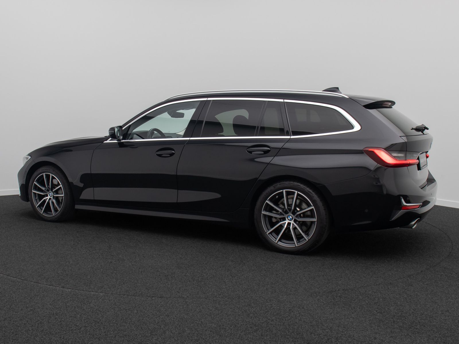 Fahrzeugabbildung BMW 330i xD Luxury Line HUD DAB Komfort 360&deg; Leder