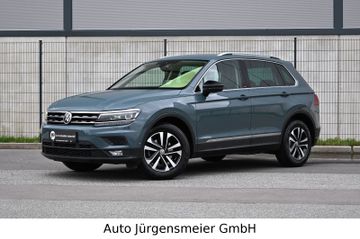 Volkswagen Tiguan - 1