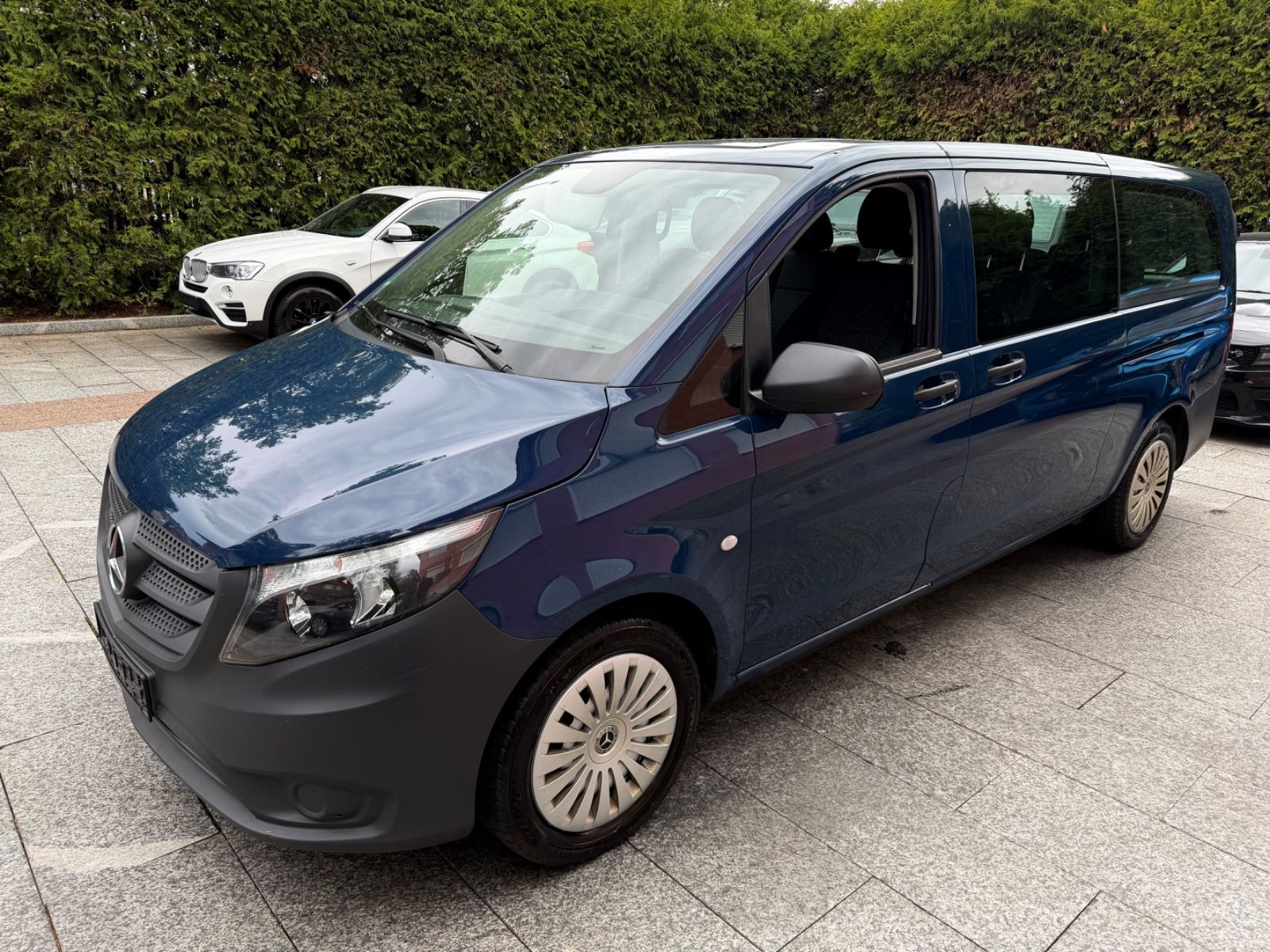 MERCEDES-BENZ Vito Tourer 114 CDI Pro extralang Aut. 8-Sitzer